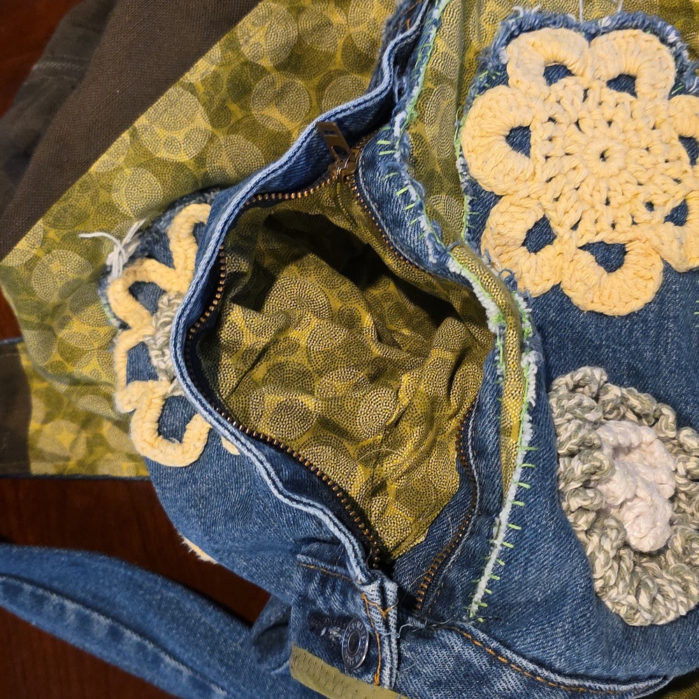 HAND CRAFTED Possible Bag UPCYCLED Blue Denim Jean Crochet Floral 29 X17 Inch - Picture 14 of 15
